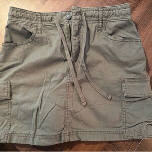 Hollister Sage Green Cargo Skirt